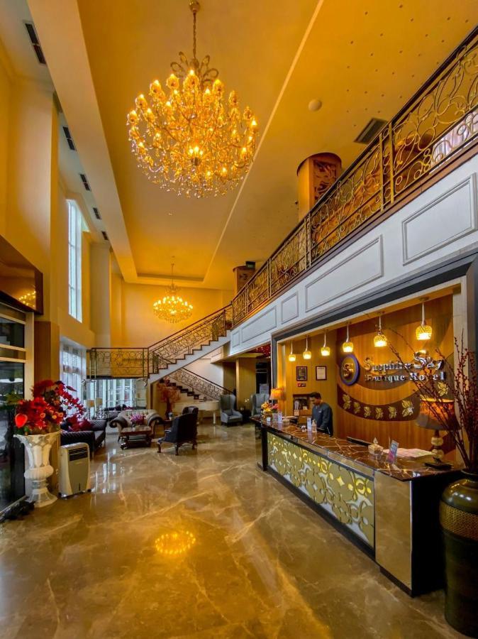 Sapphire Sky Hotel & Conference Serpong Dış mekan fotoğraf