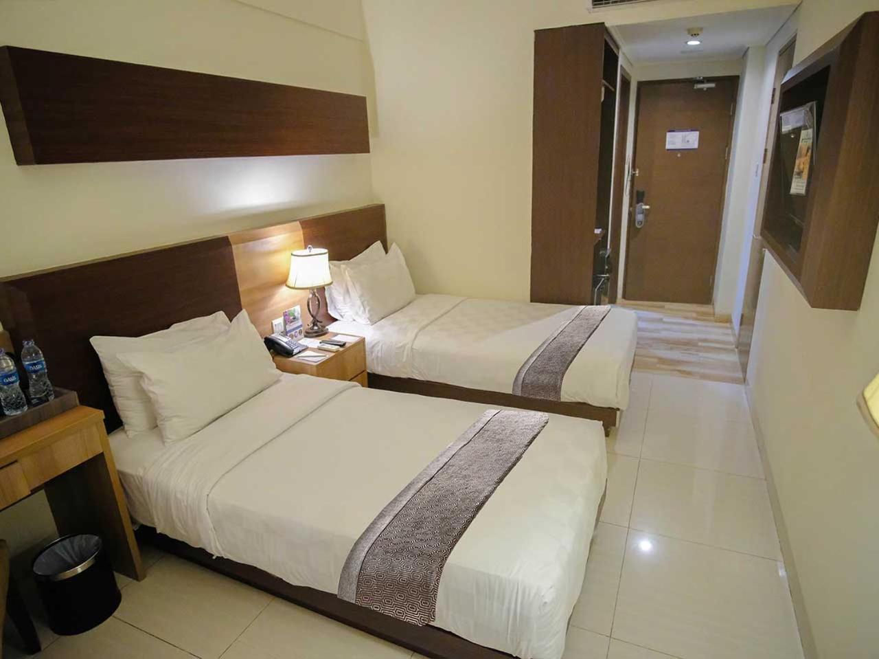 Sapphire Sky Hotel & Conference Serpong Dış mekan fotoğraf