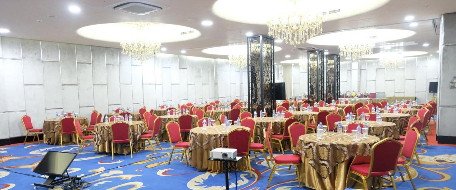 Sapphire Sky Hotel & Conference Serpong Dış mekan fotoğraf