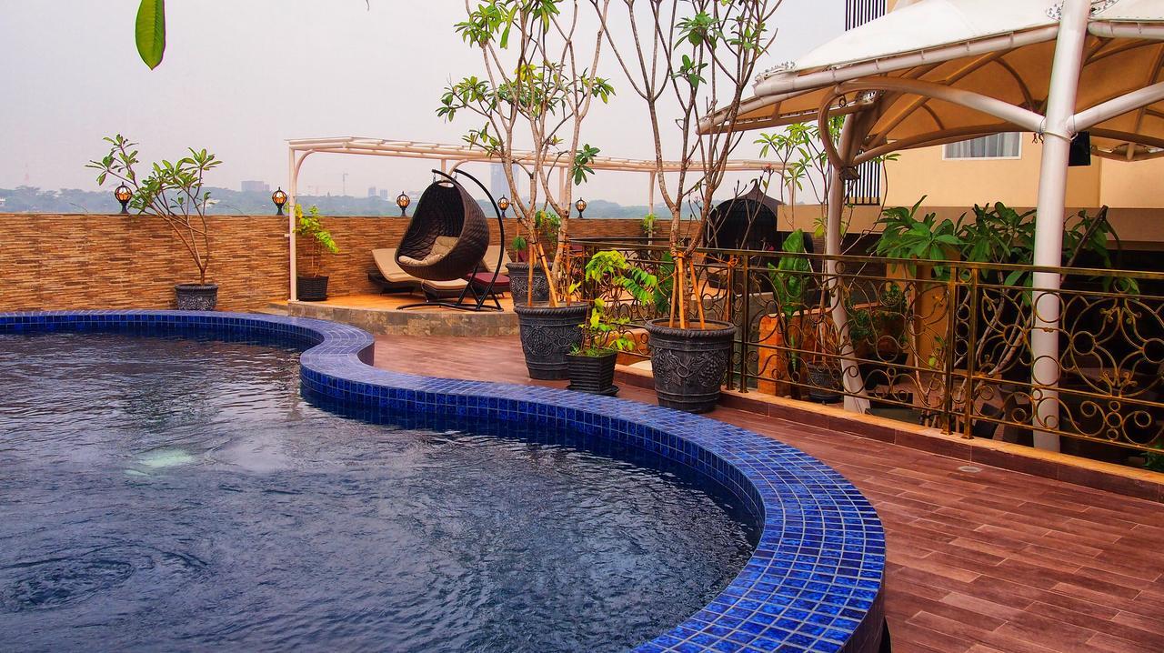 Sapphire Sky Hotel & Conference Serpong Dış mekan fotoğraf